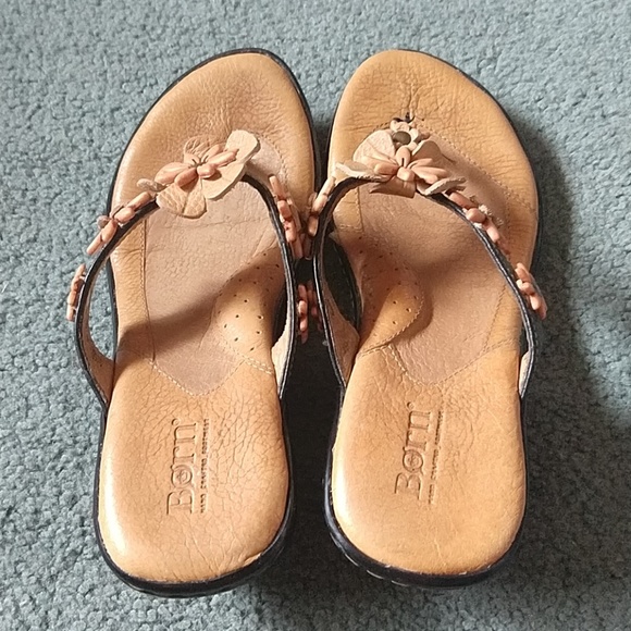 Born Leather Sandals - Picture 2 of 3